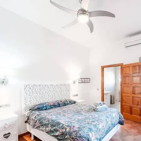 Encantadora Casa Con Piscina * Nerja