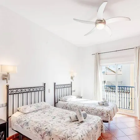 Encantadora Casa Con Piscina * Nerja