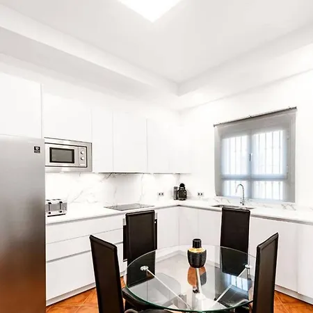 Encantadora Casa Con Piscina Nerja